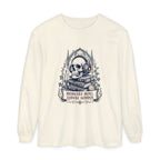 Gothic Skull 'Memento Mori' Bookstack Design - Long Sleeve T-Shirt