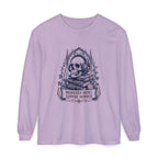 Gothic Skull 'Memento Mori' Bookstack Design - Long Sleeve T-Shirt