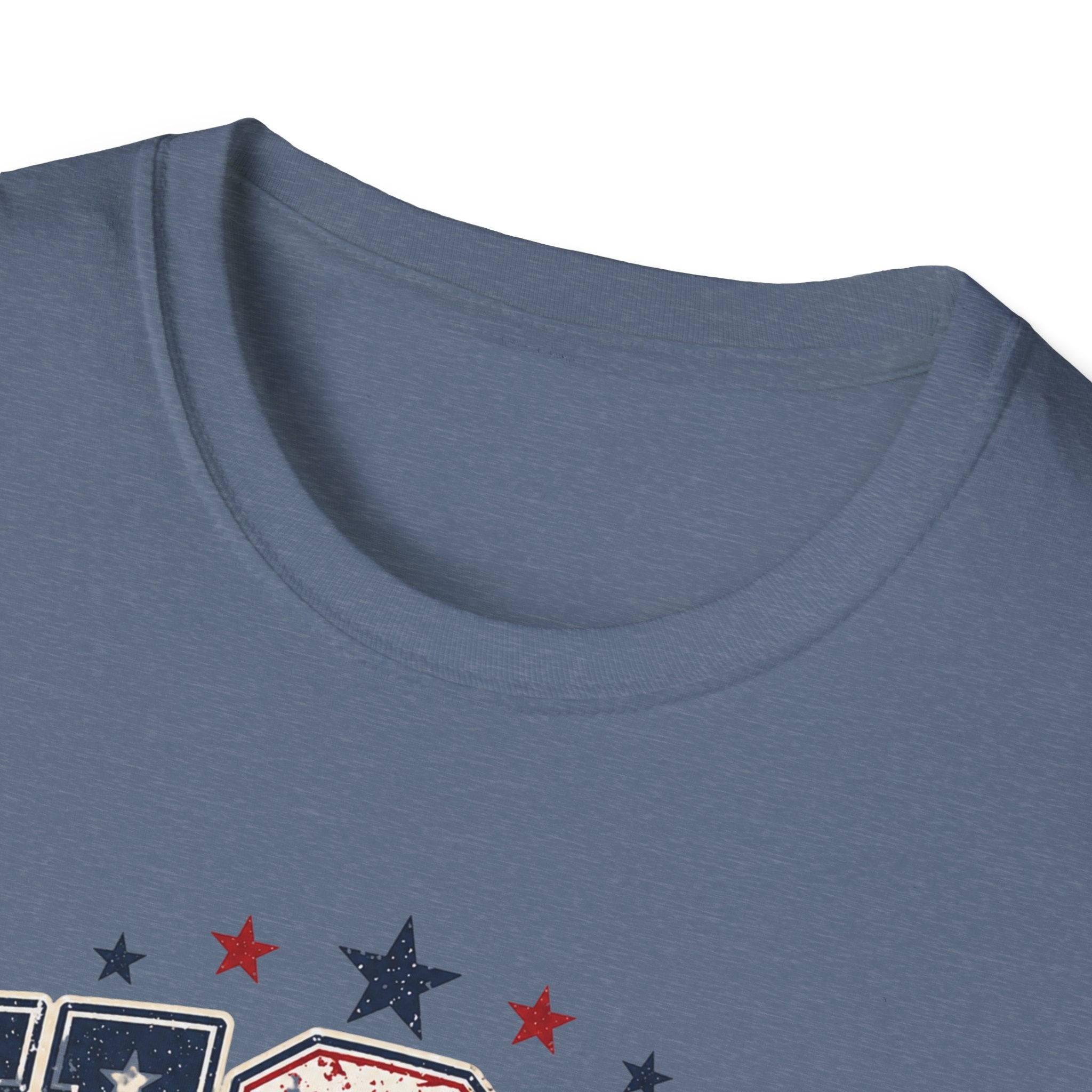 Vintage USA 250 Years of Freedom Graphic Tee - 2026 4th of July Semiquincentennial Patriotic Land of the Free T-Shirt